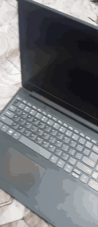 سلام عليكم شباب حاسبه تخبل معالج ذاكره كلشي حلو بيه ويا جنطه موس تايكر كيبورد   مكاني بغداد المحموديه سعر مناسب***********
