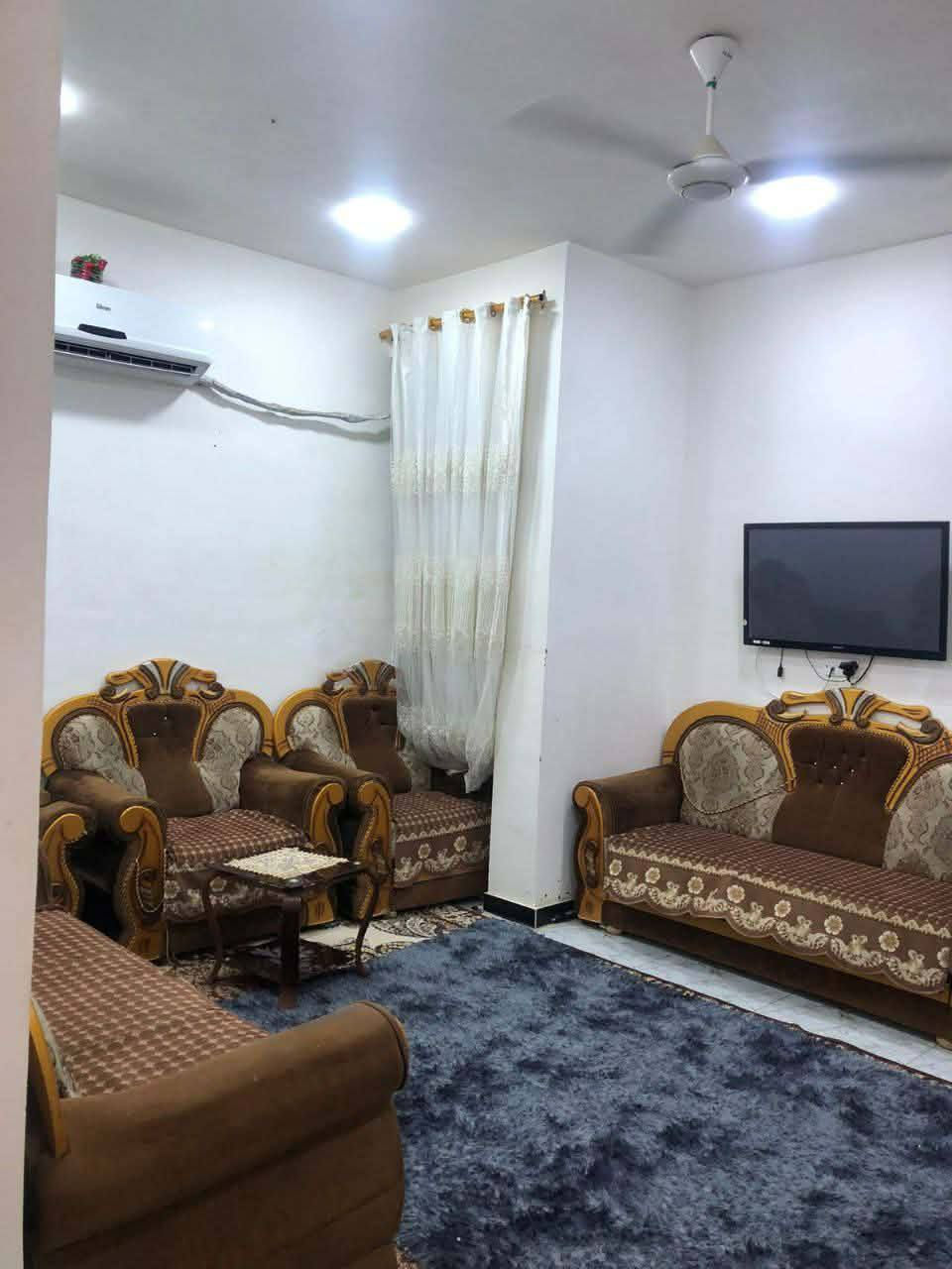 السلام عليكم
دار طابقين للبيع المساحة 200م يتكون من 4 غرف نوم وصالة وأستقبال ومطبخ عنوانه كوت حي الخضراء مقابل الخاجية السعر 100 مليون وقابل للتفاوض للاستفسار مراسلتي على الخاص او الأتصال على الرقم ***********
