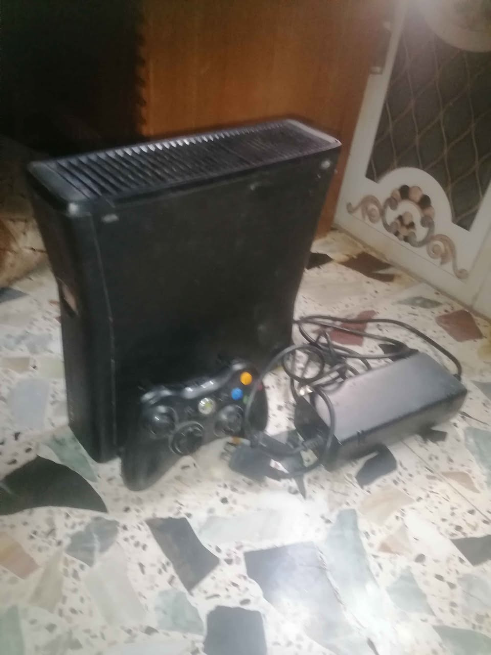 بلي اكس بوكس 360شغال لبيع سعره150 بي مجال الستفسار *********** مراوس جهاز حاسبه بغداد, العراق
