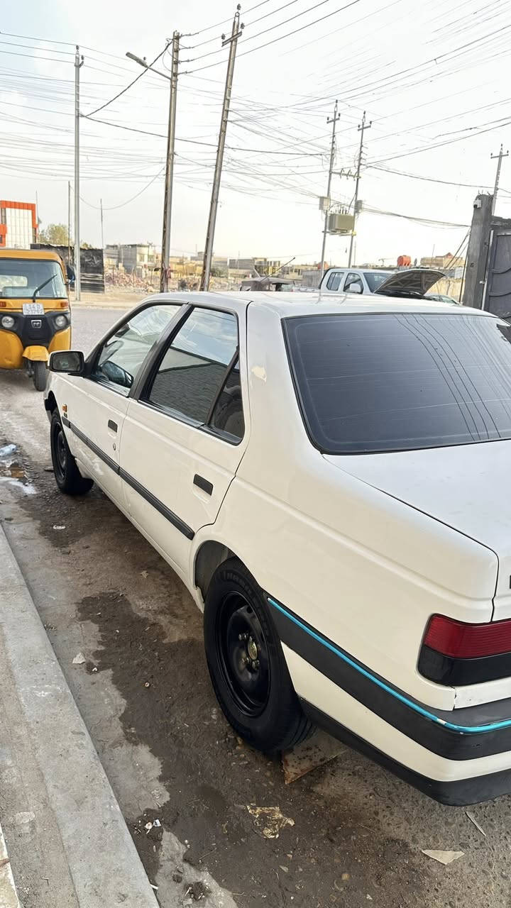 سلام عليكم بيجو 405 مديل 2012 رقم بغداد الجديد بأسمي تحويل ثاني يوم ماشيه 155 سياره كلش جديده جاهزه مكينه كير تبريد حداده تخم تاير  بيهه صبغ بلداير الخلفي والداير الثاني بي دحجه وضال السعر 45 وبيهه مجال للشراي
مكاني بصرة
***********
