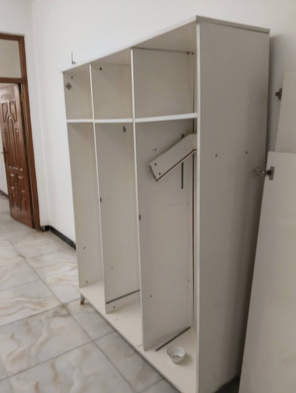 سلام عليكم غراض للبيع
كاونتر 135

ثلاجه رصاصيه 300

ثلاجه بيضه 150

مجمده 250

ميز طعام 4 كراسي 110

ديوان 60

ميز مال ابلازمه 125

مرجوحه عش عصفور 80

مبرده 100

مبرده داخليه 75

بنكهة عاموديه 15

كنتور تركي 3 باب 75
طالبيه ***********
