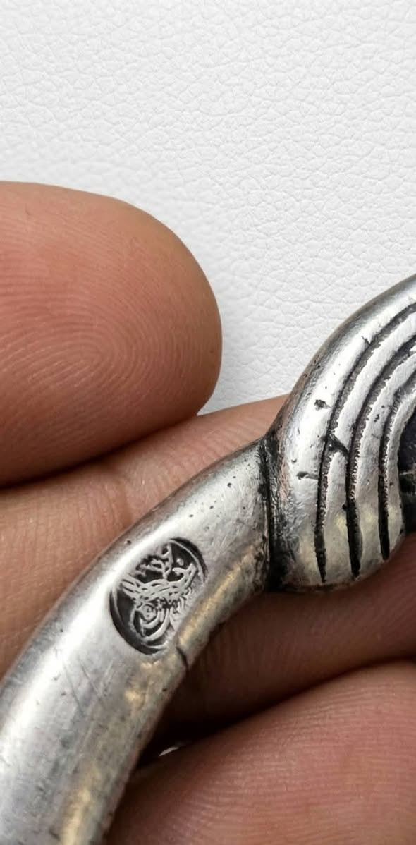 للبيع صينية فضة عثماني مختومة
 طغراء وصح وزجزاج 
وزن / 1310 جرام 
السعر / 222.000 ج
سعر نهائي / استلام العبور 
01116440665


**إذا كنت صاحب هذا الإعلان وتريد حذفه لأي سبب، رجاءا أرسل رسالة إلى الدعم الفني**