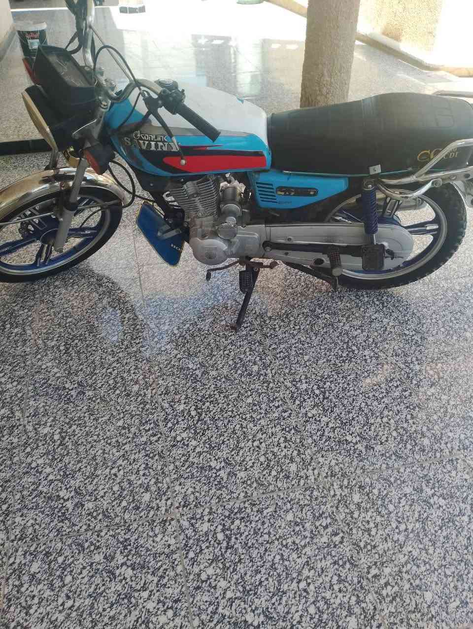 سيفان 21 كامله سلف هندر اوراق كامله السعر 450
***********
المكان تقاطع عبدالله بن علي او تقاطع الجوبه يم مرور
