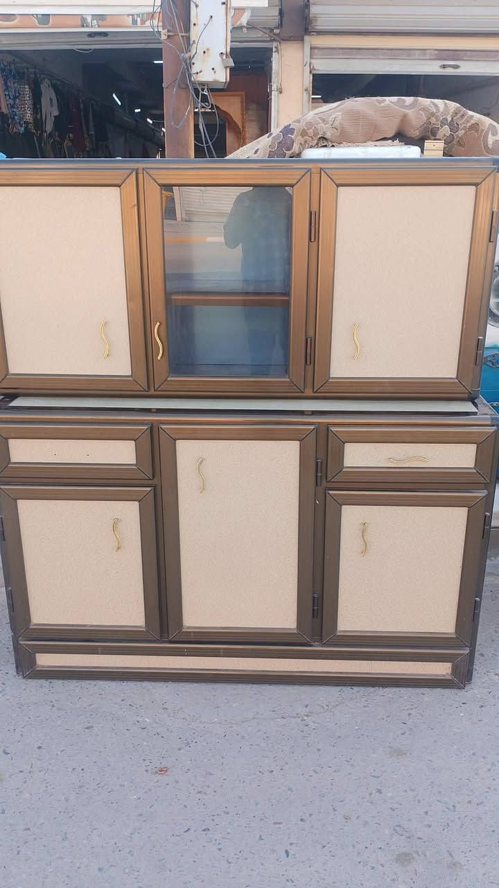 كاونتر مستخدم متر ونص نضيف كلش 💎♥زورونا معرض السليمانية البيع وشراء الاغراض المنزليه...قادسيه قطعه500.تواصل عل الرقم واتس اب ***********...تجدون مايسركم .ادارة.سعد الامير
