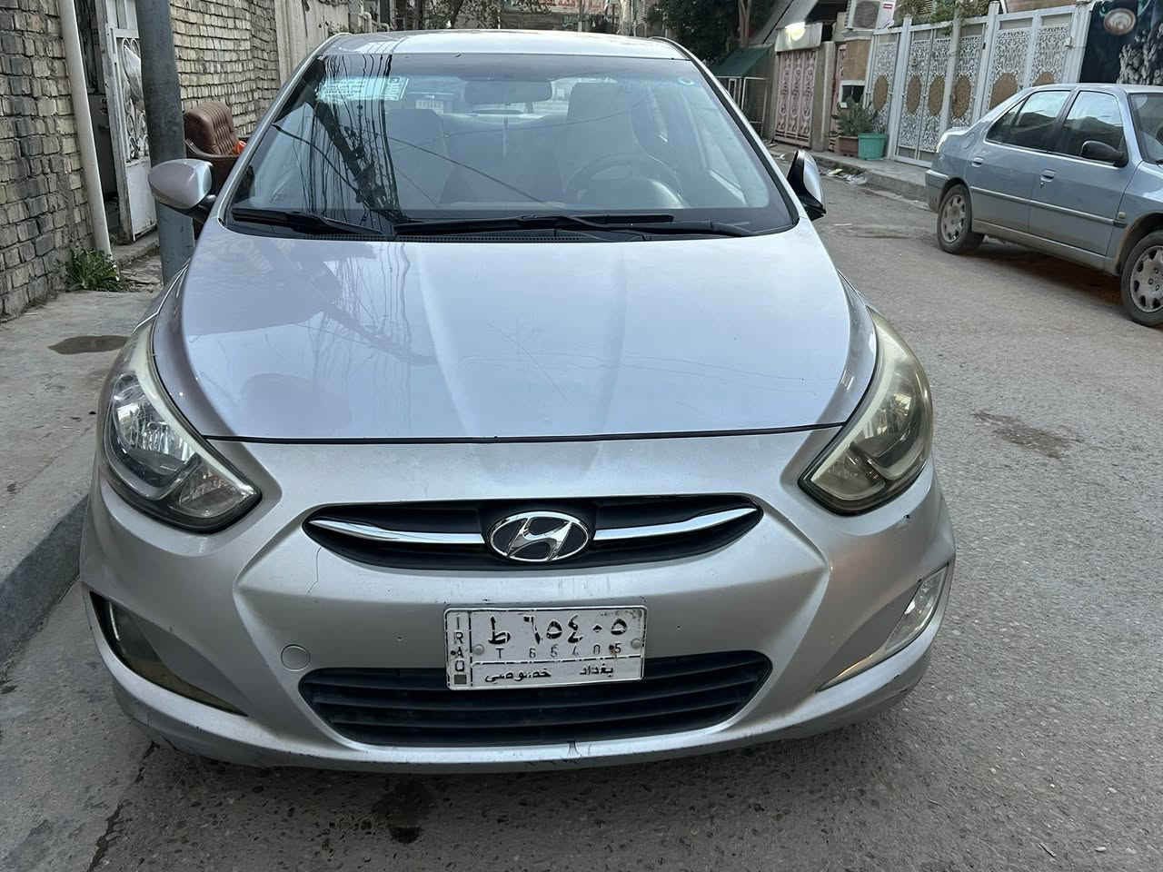 اكسنت ١٦ وارد خليجي بدون حادث محرك ٢٤٠٠بغدادالسعر ٨٠العنًوان بغداد الشعب حي البساتين ***********
