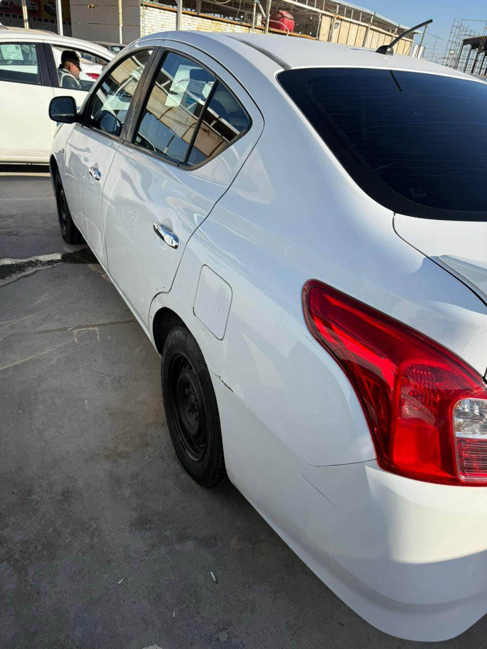 نيسان صني 2020 كفاله سياره بيها طخات بارد للاستفسار اتصل على *********** مكان السياره نجفً النجف, العراق
