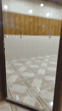 سلام عليكم دار للبيع 100 متر قاط ونص موقع دروازه طريق سليمانيه فرع ريبوار طه للايستفيار اتصل علرقم ***********
