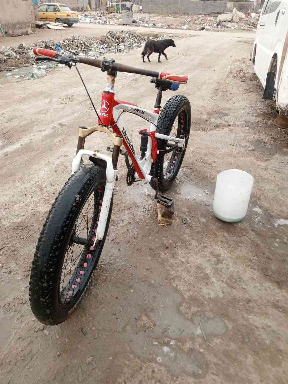 السلام عليكم بايسكلات اثنين دبابه حجم 26 وسياحي حجم 27 الدبابه كامل مكمل كلشي مابي السياحي يرادله تاير وره المكان البصرة التنومه السعر اثنينهن ب100 راسلني خاص ارد


**إذا كنت صاحب هذا الإعلان وتريد حذفه لأي سبب، رجاءا أرسل رسالة إلى الدعم الفني**