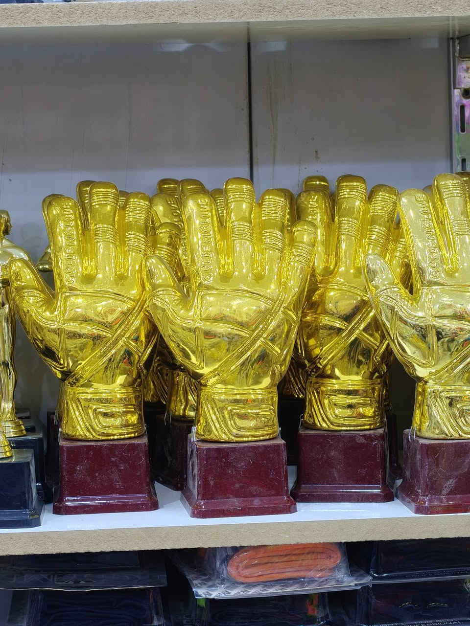 كل ماهو جديد و مميز 
تجدوه في مجمع ايليا الرياضي 
جوائز دروع بطولات 
فرديات متنوعة 

للحجز والاستفسار الاتصال على الرقم التالي 
***********
 واتسااب يتوفر خدمة توصيل كافة المحافظات
