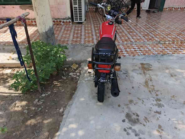 السلام عليكم شلامجه اصلي اوراق صولي لبيع مودل 23 طالعه بشهر 11 كفاله عامه وكله حسين نوري كهربيت كله  شغاله مكان رفاعي ***********
السعر واحد و ميه.... 
1100
