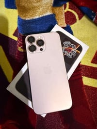 آيفون ١٦ برو ماكس • ٥١٢ • بطارية ٩٥