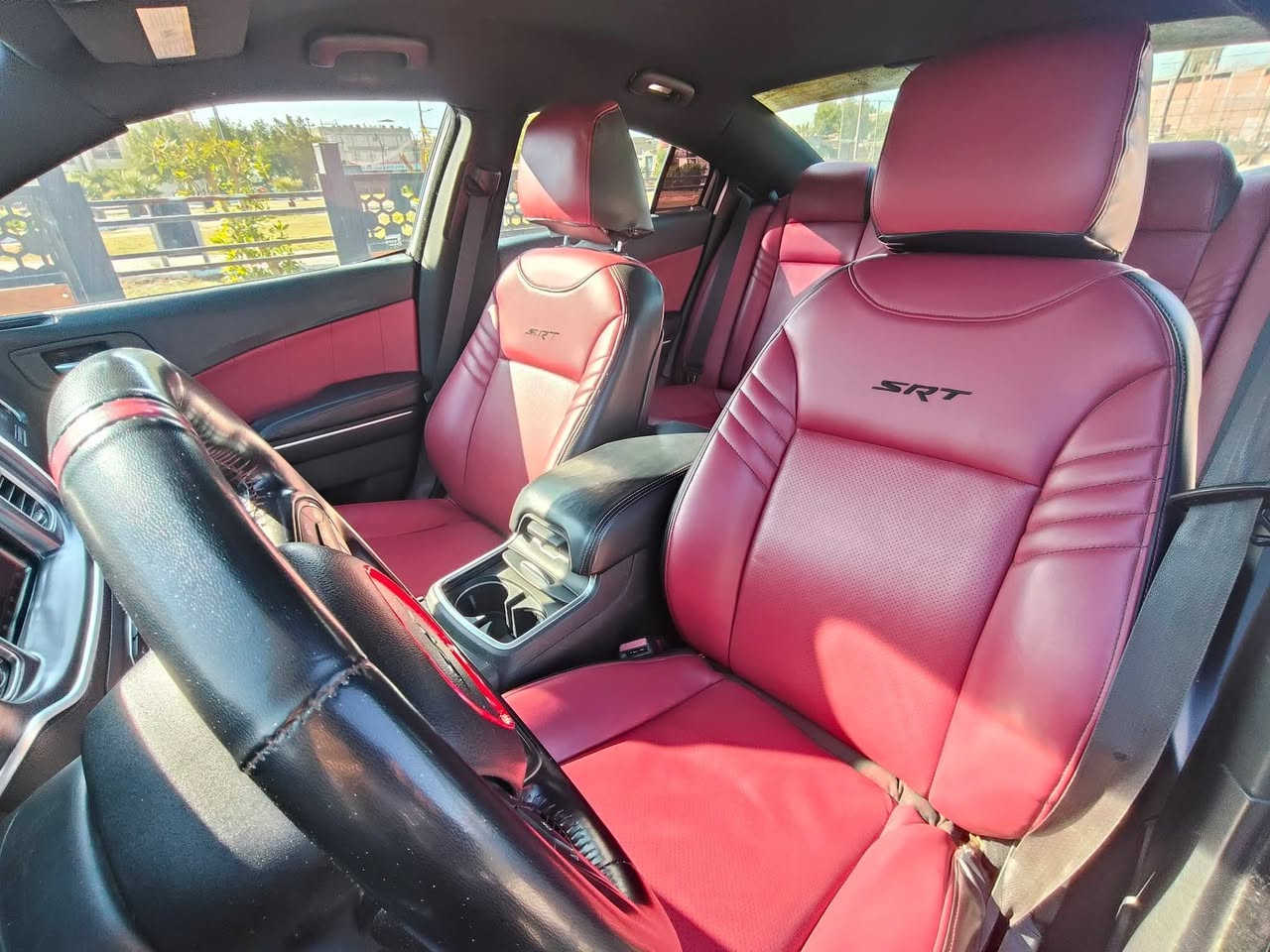 سلام عليكم
جارجر مديل 2018 متومه وكامله 
محرك 3600 
كص جنطه 
كشن جلد مخمل SRT
كير محرك كفاله 
تشغيل عن بعد
سياره جاهزه وتخبل 
مكاني بصره 
السعر 80 
التلفون ***********
