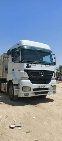 سياره اكصور موديل 2005 مكفوله كير ومكينه وشاصي للاتصال ع الرقم 0771172...