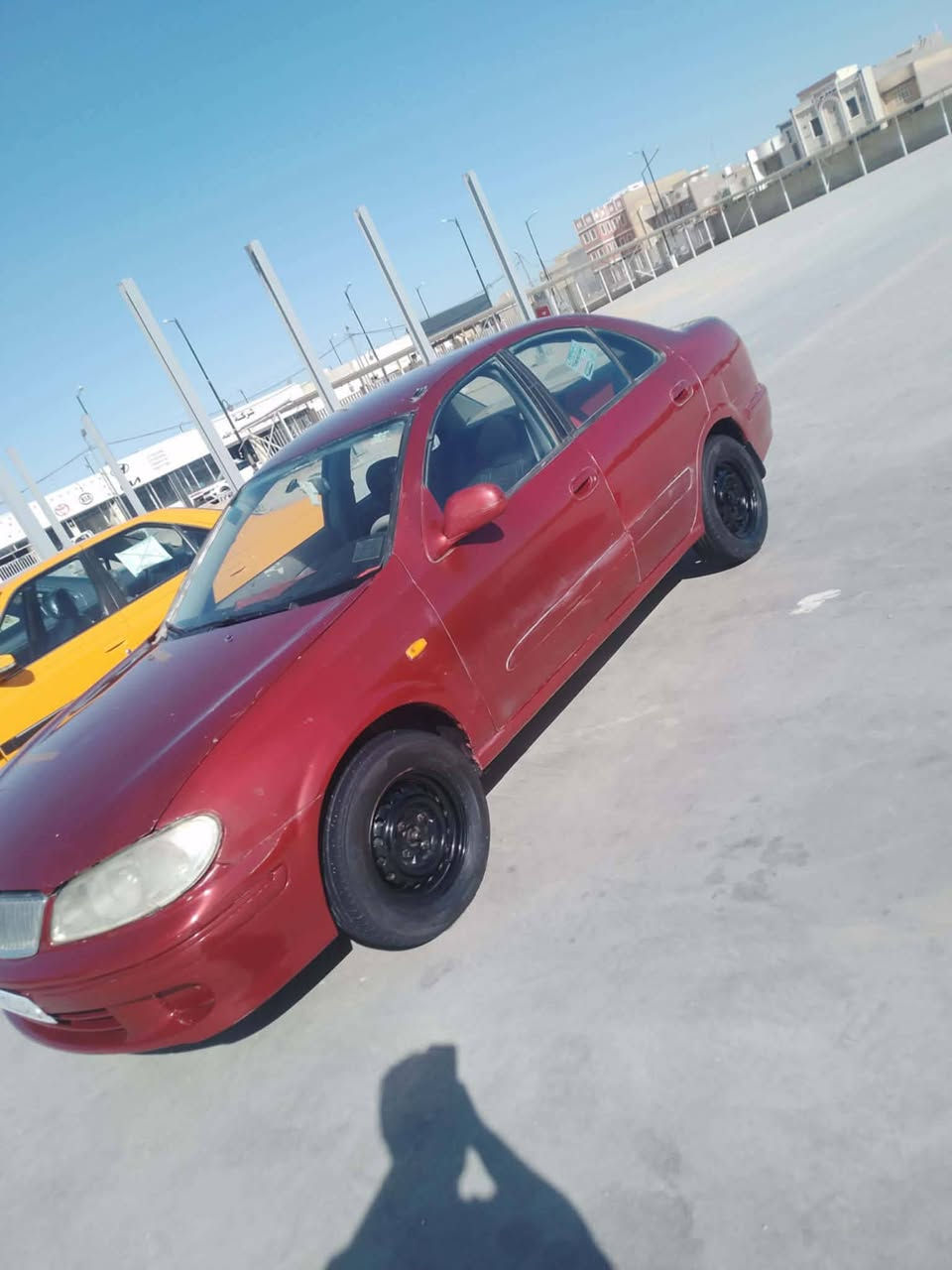 نيسان سني موديل 2002 رقم واسط دولي بأسمي مصبوغه جماليه سعرها 55
***********
