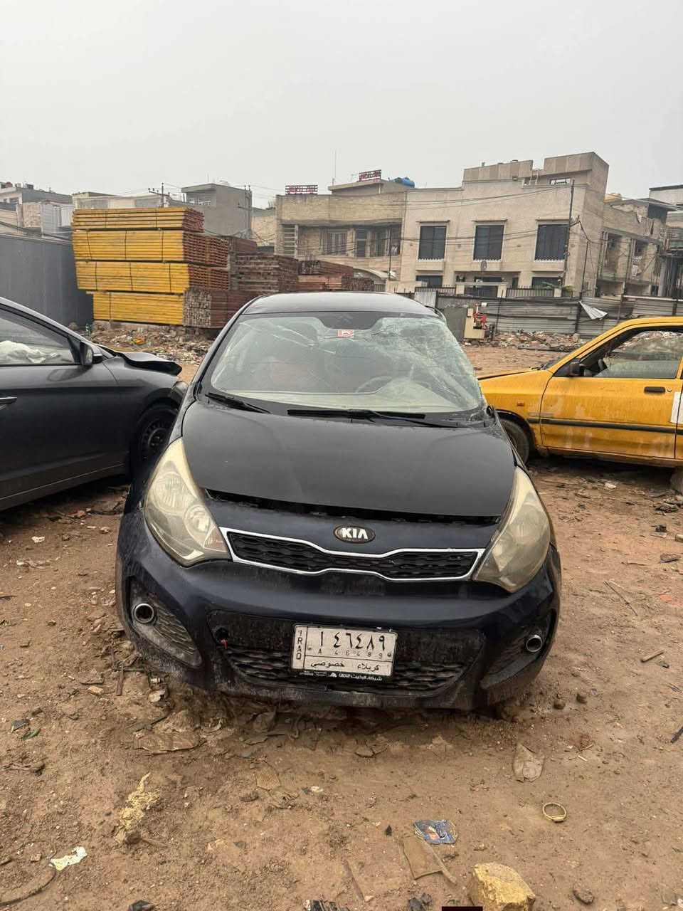 سلام عليكم كيا ريو خليجي 2014 بيها هاذا حادث شغالة وتمشي  *********** السعر 45 مكان بغداد رقم كربلاء كفالة قبل مكينة كير جدد
