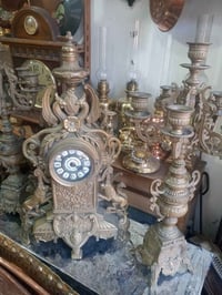 برونز • ساعة إنجليزية • انتيك نادر