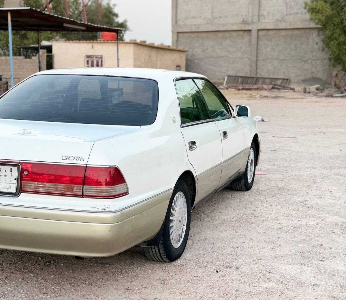 السلام عليكم. راس الثور فلات رقم بصره بأسمي تحويل يمته مايعجبك موديل 1998  شاصي 155  رقم الاماني السنويه تنتهي نهايت ال 2027 سياره مكفوله من الكصه والنقل الجثه ولترميز ولكلبه السياره تبريد ثلج تخم تاير حداده بيهه ضربه خفيفه بل جاملغ الخلفي وبيهه رشه صبغ بل قماره اثر جراد ولباقي شوف العين مكينه كير خير من الله مكينه VVT فيشتين بدي نضيف دواخل كلش نضيفه 
ملاحضه.... سياره مال بيت  يعني نضيفه كلش السعر 97 وبيهه مجال وانه خادم 
مكان السياره بصره أم قصر استفسار الزبير, البصرة


**إذا كنت صاحب هذا الإعلان وتريد حذفه لأي سبب، رجاءا أرسل رسالة إلى الدعم الفني**