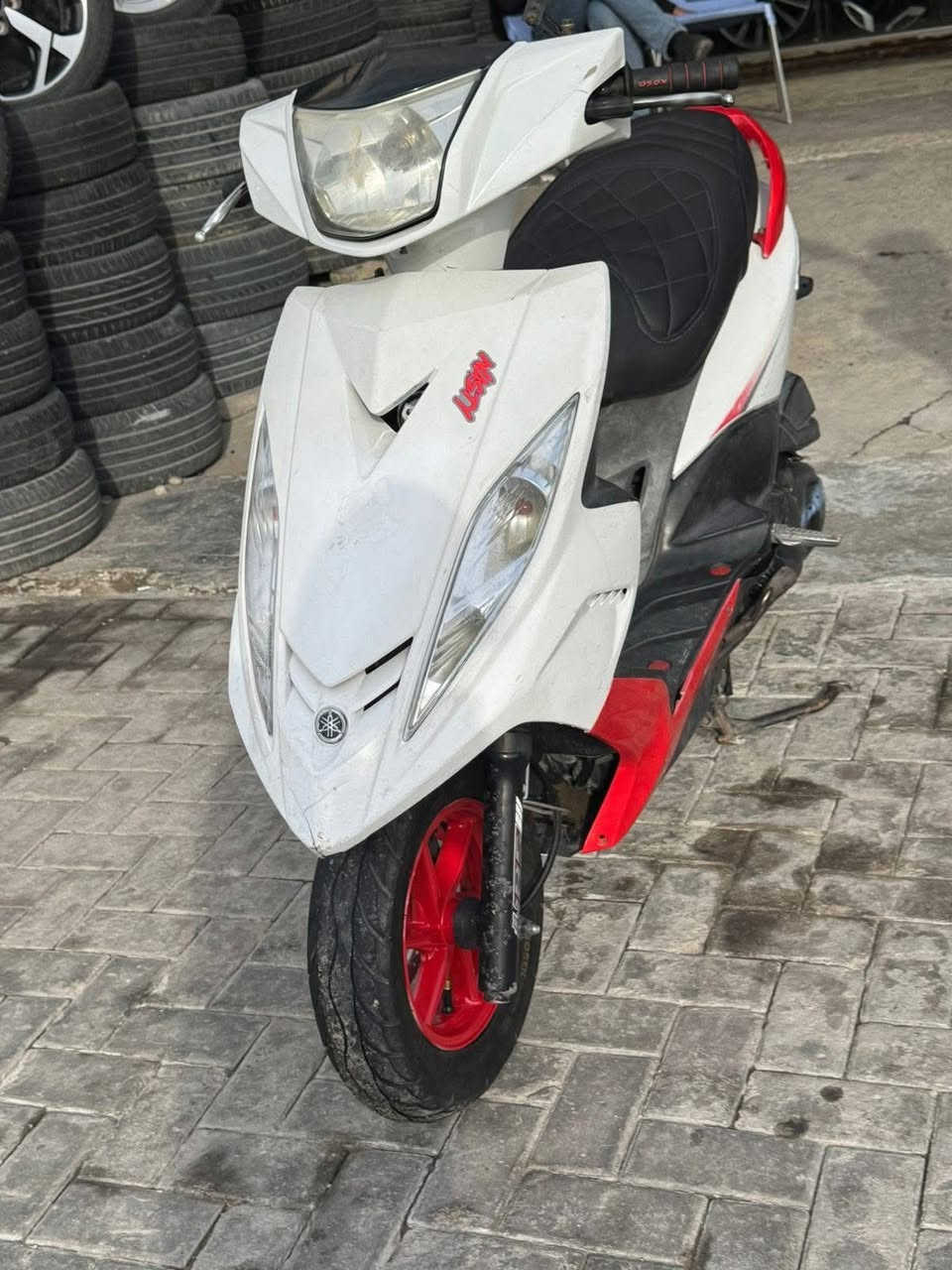 سلام عليكم جي تا ار دراجه مكفوله المكينه مكفوله كهربائيات كلها شغاله دراجه بيها ملاحضات بس بل كفرات دراجة شوكت ما يعجبك انكر سلف و طلع دهن موتل بانزين كله محسن المكينه ناعمه تجي و تشوفها بعينك المكان الشعلة ***********
