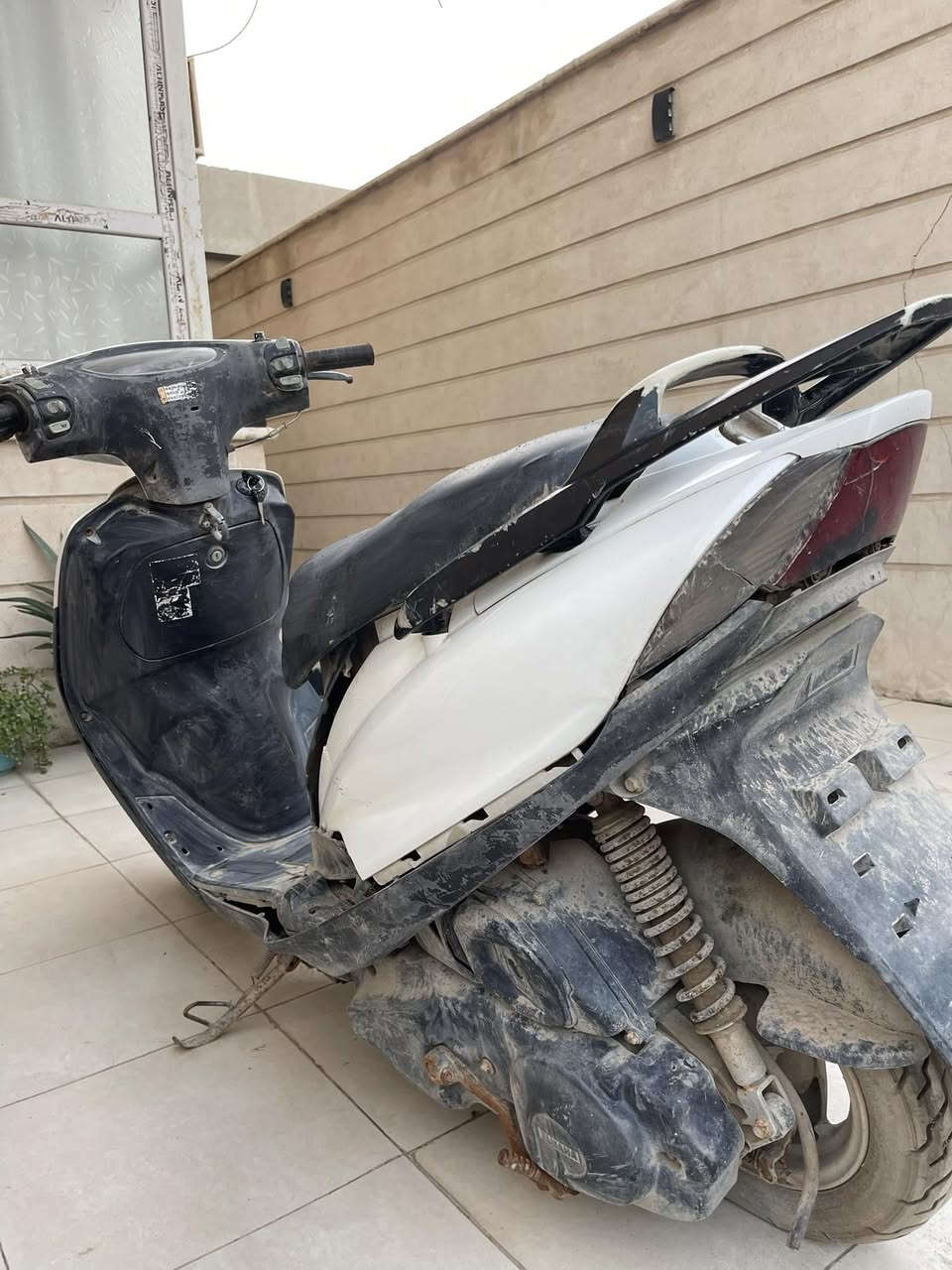 سلام عليكم دراجه لبيع ماكس ميه واربعين السعر 250 الف العنوان حله ورديه سيف سعد ***********
