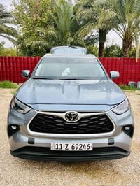 تويوتا هايلاندر 2023 XLE بانزين 2.4 تيربو  7 راكب   3 قطع تبريد  شحن و...