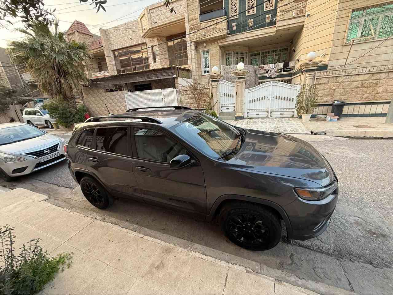 Jeep cherokee
موديل..٢٠٢٣
ماشي سيارة..٤٨,٠٠٠ ميل 
سياره وارد امريكي ٦ قطعه صبخ بدون دواخيل ارباگ سوكان و دشبول صبغ سياره ره قم كاتي سياره كلش حلو موصفات فول بدون پانؤراما 
💸💸💸114$💸💸💸
📲*********** أربيل, العراق
