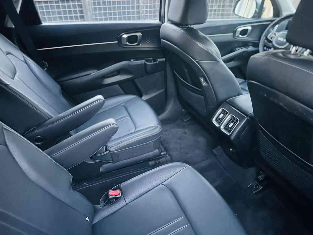 سورنتو 2024 EXتقرير غرق كصيت سيارةبصفها وبدلت كل غراضها بقى بس الكشر سيارة خير من الله   سعرها 270 مرقم بغداد بسمي  ***********
