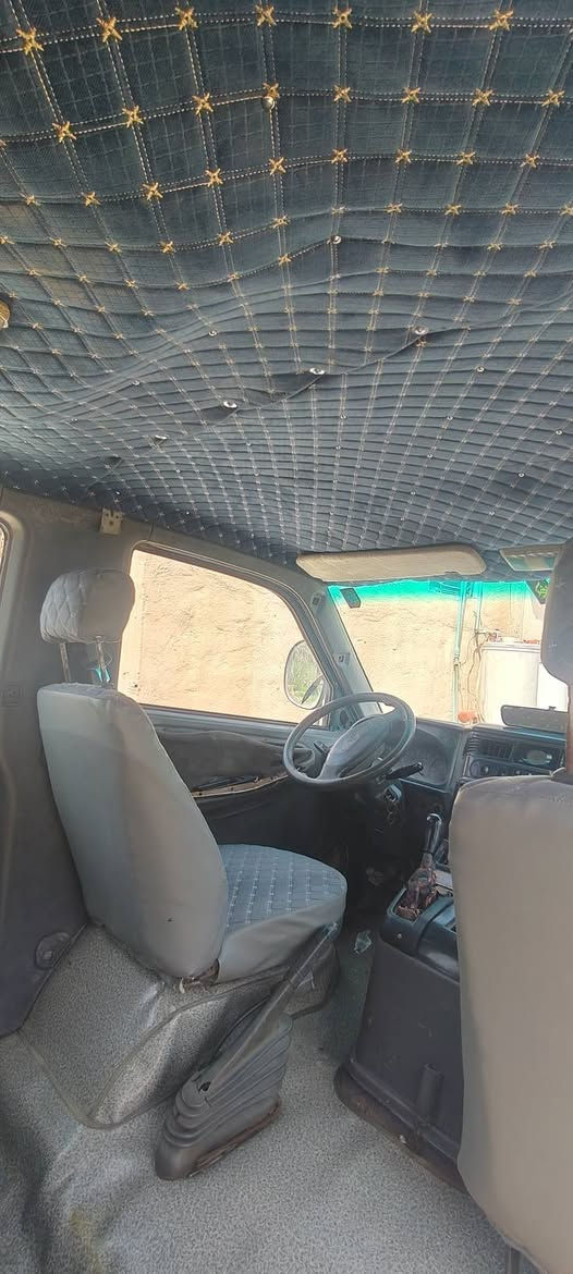 سلام عليكم ستانا مديل 97 ابسمي برانكيت وكاعيه ودوشمه جديده كير جديد محرك لاتنقيص ولاتبخير مابيها خياس سمكره جديد بس ماصابغها عارضها 43 بيها مجال مصفره هيئه وغرامات سنويه صاقطه صار سنه ***********

