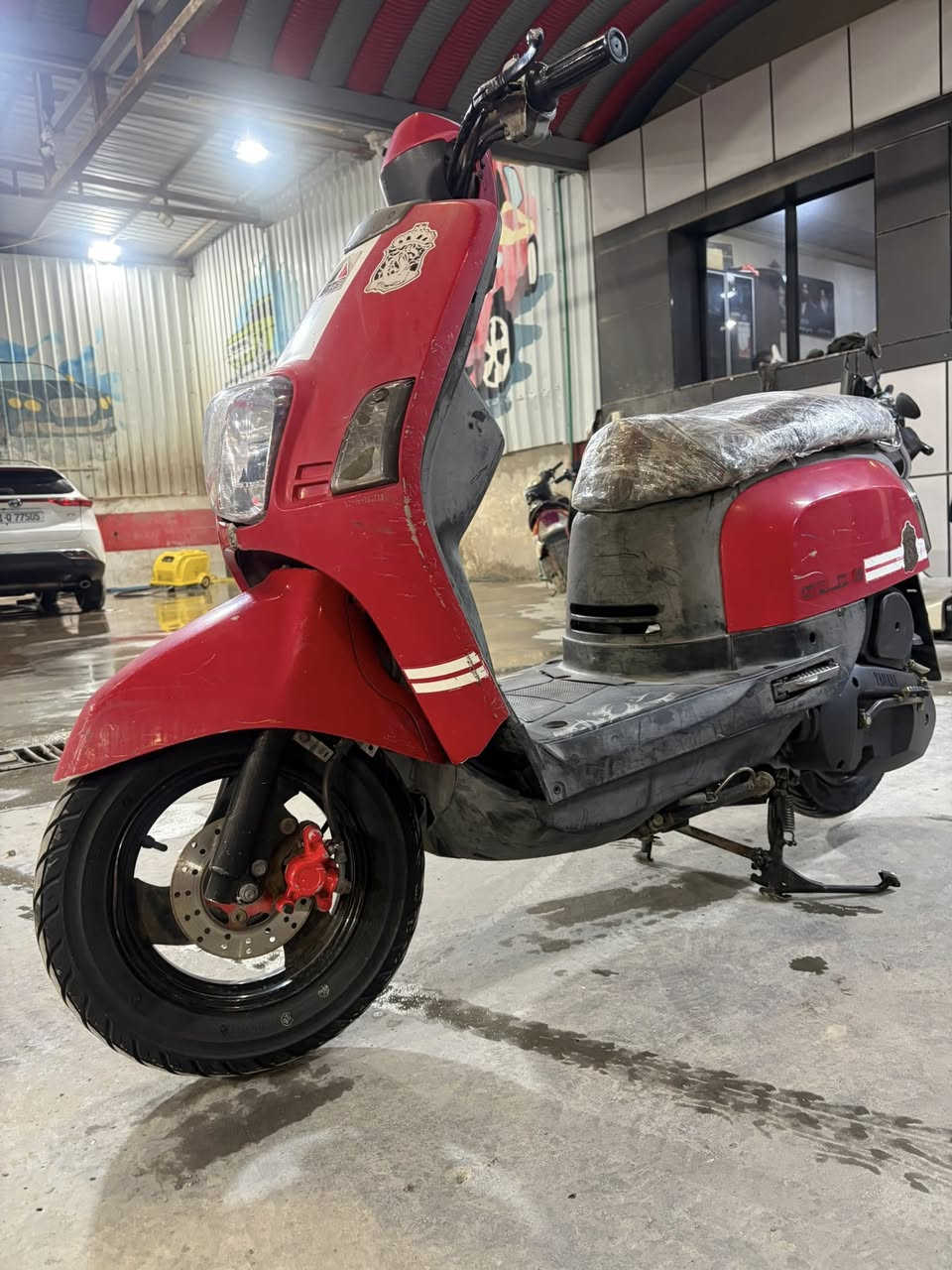 للبيع بوليس اتخبل الله شاهد الدراجه مكفول ختم ويه المكينه كلها شغاله نكر سلف سعرها مناسب اتصل ودلل ***********
