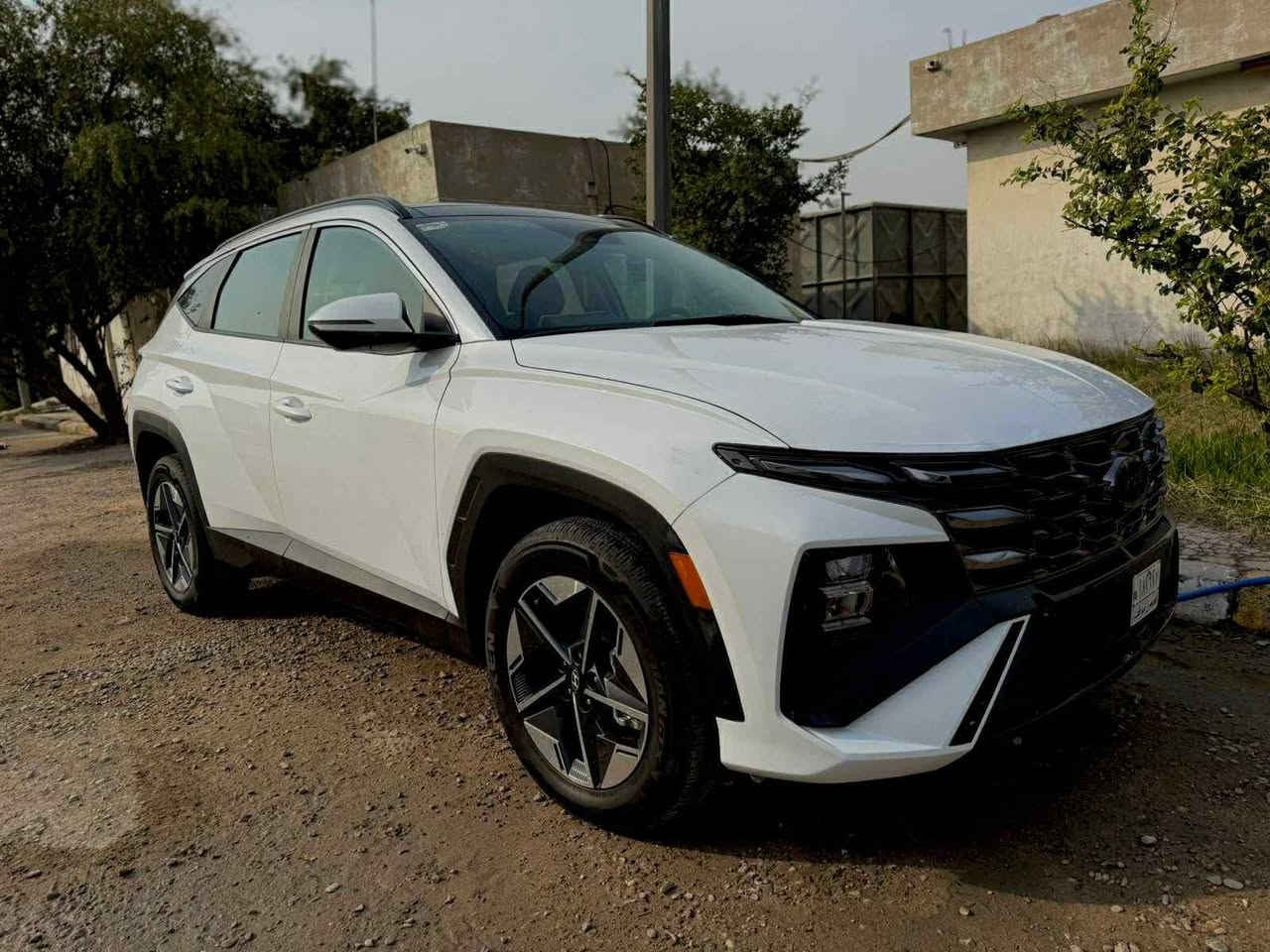 توسان زيرو  وارد امريكي 2025 هايبرد فئة CONVENIENCE. SEL
1-محرك 1600 تيربو 
2-ماشي 300 ميل فقط 
3-بانوراما 
4-شاشة كاملة مع الدشبول 
5-بصمة 
6-تشغيل عن بعد 
7-جنطة كهرباء 
8-كشنات جلد 
9-تدفئة كشنات
10-القير او ناقل الحركة خلف الستيرن 
11-قيادة ذاتية 
كثيرة المواصفات التفاصيل مع الصور 
صور الحادث موضحة في الصور 
#2025
#2025
زيرو ماشي 300 🆕 🔥 ميل فقط 
الحادث فقط دعامي كامله مبدله بدون دواخل 
ايرباك بردة ودشبول ودركة 
سيارة شغاله وتمشي من امريكا بدون تصليح
 بدون قطرة صبغ عدا اطراف الدعامية  
مبدل بنيد تفصيخ نفس اللون
جاملغ وراديتر ماواصله اله الحادث 
رقم بغداد 
***********
مكان السيارة بغداد
السعر 229 $
