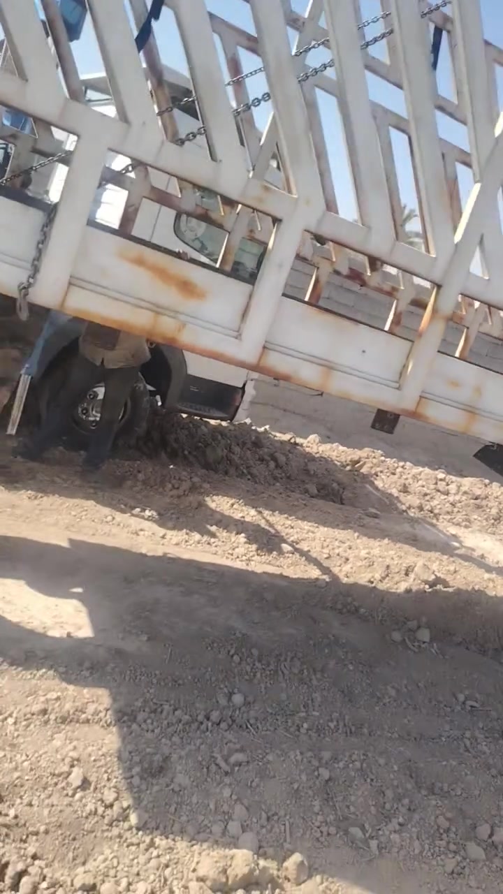 للبيع بدي كنتر جاهز للعمل فقط تشد بدون لحيم كامل حته باج بيه جيب وشد طول ٦مترالبدي موجود يم حجي ناصر للاستفسارالاتصال على الأرقام ***********
او***********بيه واتساب
