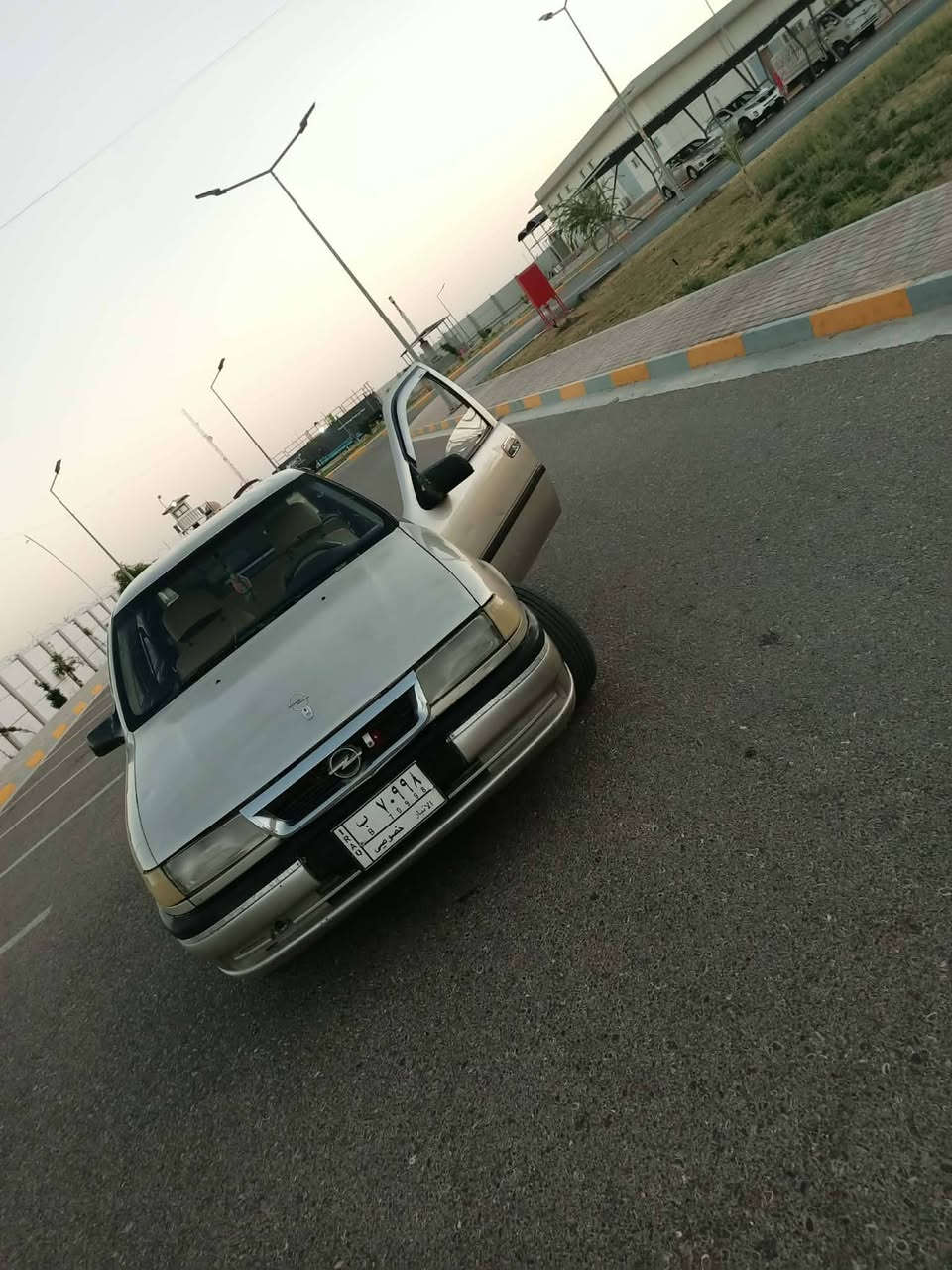 فكتره للبيع حديده نضيفه  ***********
