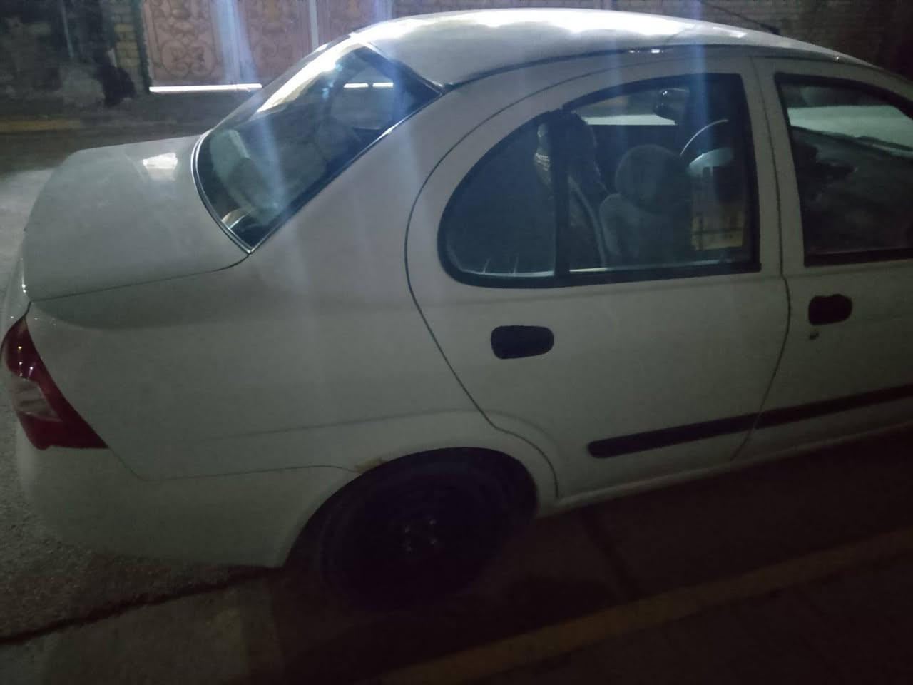 سلام عليكم طيبه البيع موديل 2014 مكينه وكير خير من الله تبريد شغال كهربائيات كلهه شغاله بيهه طخه بل جاملغ وردة سايق ممعمر ومصبوغ سعر 38 وبيهه مجال قليل الاستفسار اتصال  ***********
