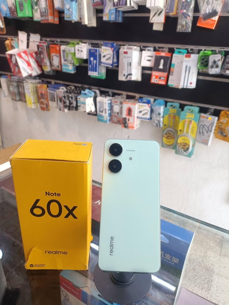 السلام عليكم
1. موبايل oppo الذاكرة 256 حيل نضيف
مع غراض كامله الشاحنه 67واط 
السعر 150 وبي مجال 
2. ريلمي نوت 60x  الذاكره 128 حيل نضيف 
مع غراض كامله 
السعر 130 وبي مجال 
موصل ايسر حي البلديات


**إذا كنت صاحب هذا الإعلان وتريد حذفه لأي سبب، رجاءا أرسل رسالة إلى الدعم الفني**