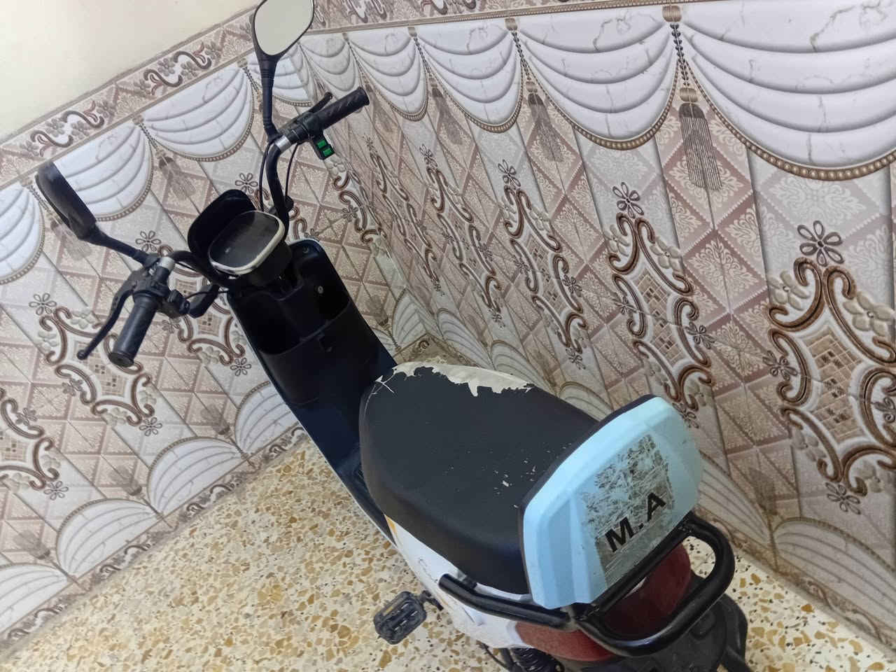 دراجة شحن 4 بطاريات للاستفسار *********** واتساب
