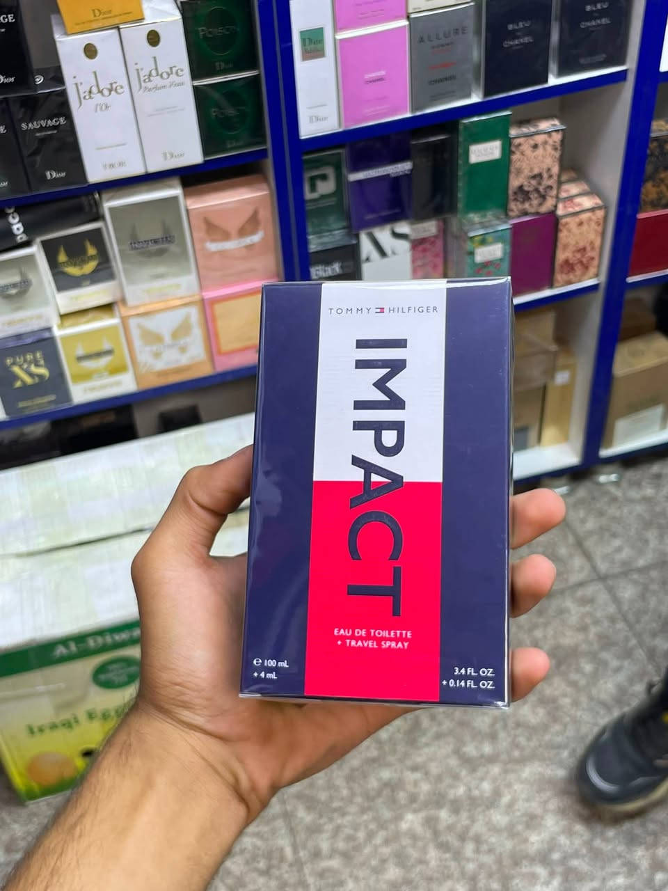 👑 أيهم بارفيوم | Ayham Perfumes
✨ وجهتكم الموثوقة لأفخم العطور والبراندات العالمية الفاخرة.
‎💯 عطور أصلية 100% بعبواتها الرسمية الكاملة (نضمن لك المنشأ والجودة).
‎❌ لا نتعامل بالتركيب، العينات، أو العطور المستنسخة نهائياً.
‎📦 التوصيل متوفر لكافة المحافظات مع ميزة فحص المنتج قبل الاستلام.
📥 للطلب أو الاستفسار، راسلنا عبر الخاص. ***********
