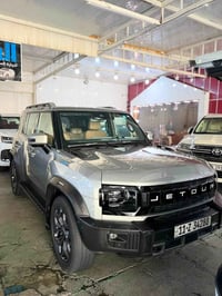 جيتور T2 2025 لون رصاصي . داخل بيجي .احزام اسود ماشيه 9 الف كفاله من ل...