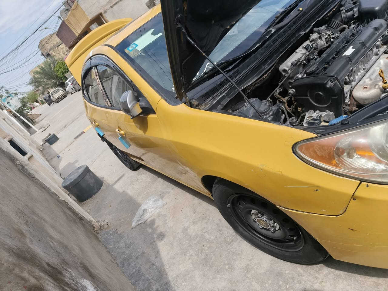 سلام عليكم
النترا 2007امريكي 
مكينه 2000 تبخر حادثها باب السايق مبدل 
والباقي ليبل واحد سياره حلوه 
مكاني بلشعب ب٧٥ وبيها مجال امانت الله محتاج واريد ابيع 
بسمي تحويل شوكت ميعجبك ***********
