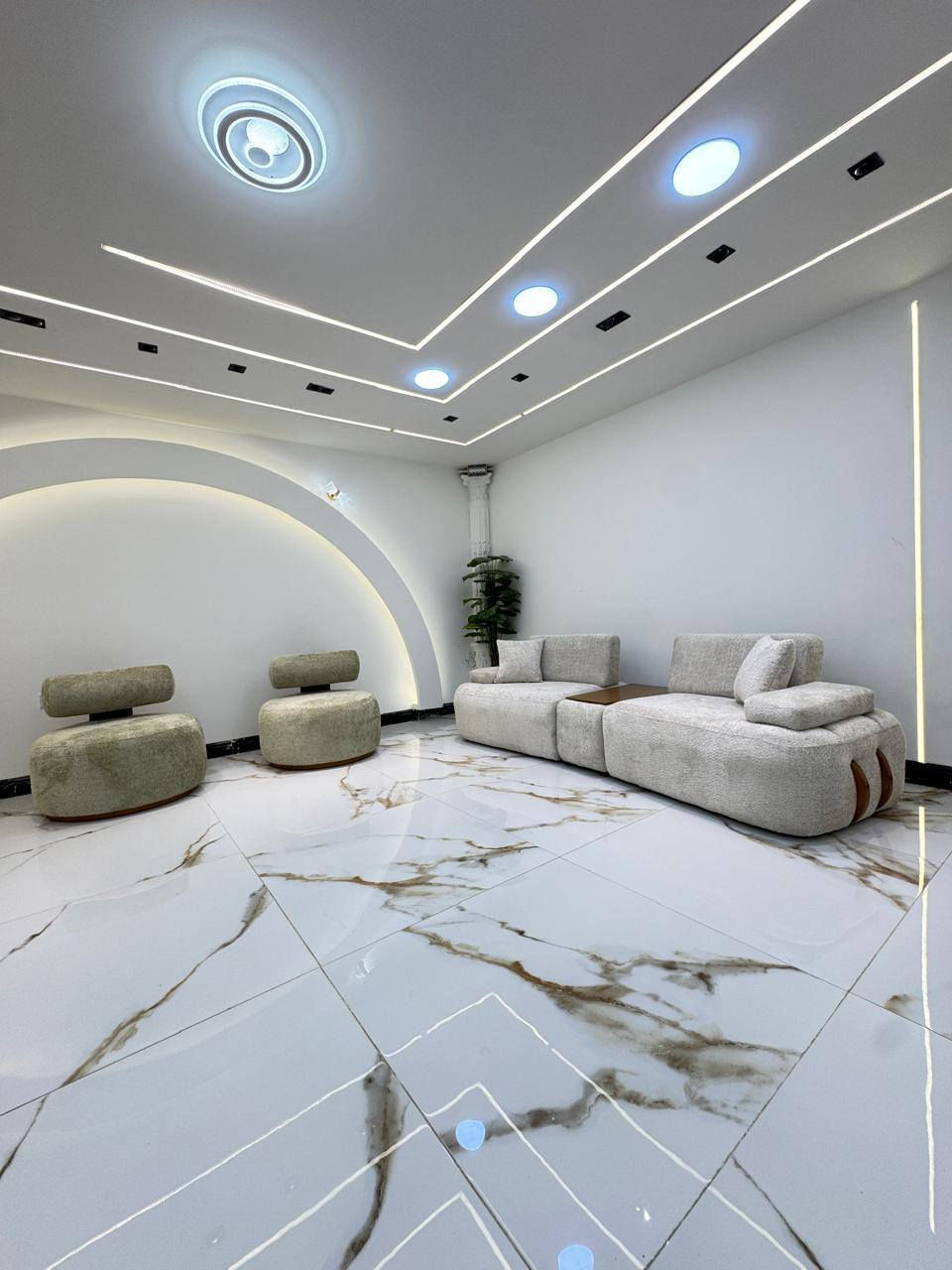 *أجمل الموديلات      للتخم المودرن*

*تخم بوهيمي        الجديد*     🎁🎁

بمواصفات عاليه      🆘🆘

1- قماش خاولي 
2- اليدات متحركه        🔩🔩
3- الضهر متحرك         🔩🔩
4- مغلف كامل
5- *الإسفنج العملاق   على قدر الارتفاع*
6 - طبله وسطيه من ضمن التخم    
7- *كراسي بشكل جديد*        
8 - خشب زان              🪵 🪵 

والعديد العديد 

*ألوان تناسب ذوق الجميع*      🥰🥰 

*10 مقاعد        من اجود المصانع*

العنوان/ديالى الخالص ناحية هبهب 
رقم الهاتف/***********
يوجد لدينا خدمة توصيل كافة محافظات العراق
