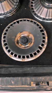 كبات حجم 14بلاستك نضيفات بس واحد مكسره اليط مالته مكاني بغداد الرئاسه ...