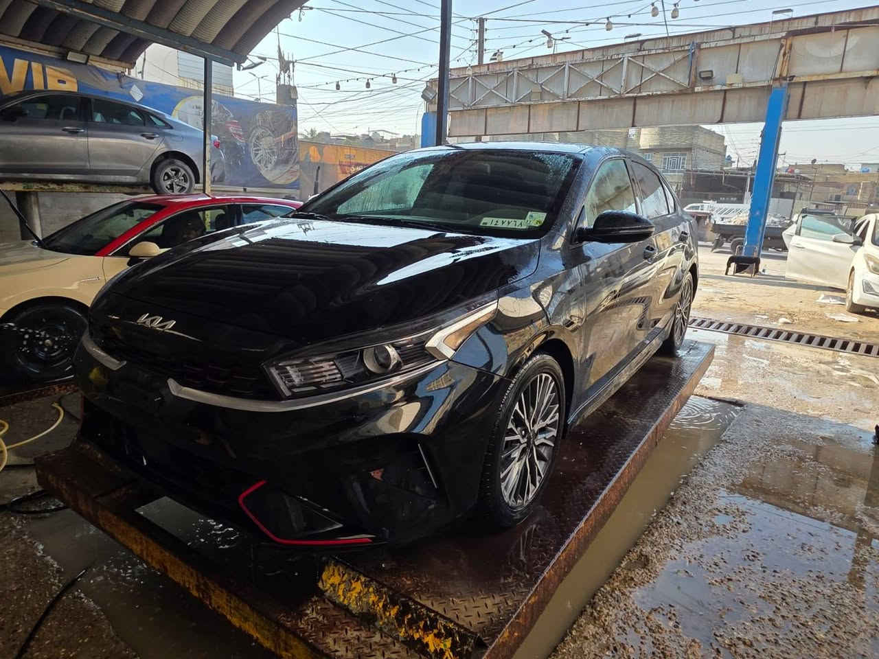 فورتي جيتي لاين موديل ٢٤ فول تشغيل عن بعد  فتحة ضرر جاملغ خلفي وحوض بس راجع نفسة سيارة ليبر واحد بجم كبس بدون رقم مكان بغداد مدينة الصدر اي ستفسار*********** سعر ١٥٣ وبيهة مجال سيارة ماشية ١٣ ميل
