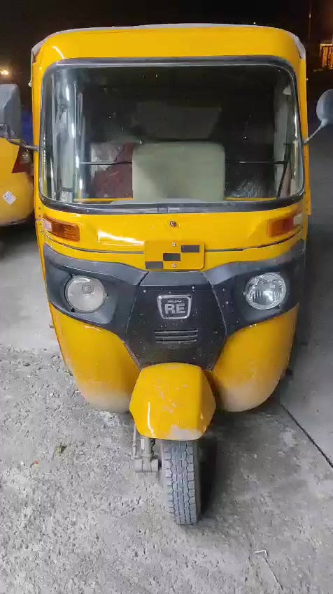 السلام عليكم
تكتك موديل 21 اروراق معمره جديد تكتك خير من الله اتخبل مستعجل على بيعتهة
مكان سبع البور واتساب *********** 
السعر 6و700وبيهة مجال
