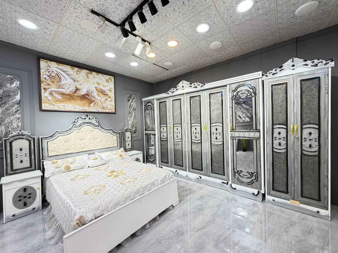 ⚜️تفاصيل الغرفة ....⚜️

صاج خارج ٤ملم ام دي اف 🪭
وداخل صاج ٣ملم 
صبغ مرمري درجة اولى 

عدد القطع  ٧ قطع 😍
1 //جرباية  قياس  ١٦٠ × ٢٠٠ 
//ميز جانبي ايسر قياس ٥٠
2// وميز  جانبي  قياس ٥٠
3// زاوية ارتفاع مترين عرض ٨٠
4// وميز بلازمه  
5//وميز مراية ارتفاع مترين عرض ١٢٠
6// وكنتور ٦ باب  ارتفاع مترين و١٥ طول ٣ متر و١٥ بغداد, العراق


**إذا كنت صاحب هذا الإعلان وتريد حذفه لأي سبب، رجاءا أرسل رسالة إلى الدعم الفني**