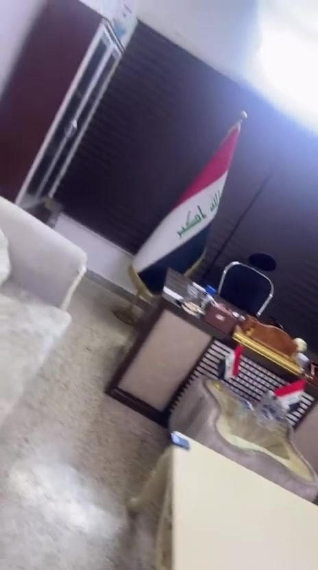 للايجار تجاري
دار مؤثث مساحه 300 متر سايدين حي النور قرب المشاتل..7غرفه ..هول.. مطبخ صحيات طابق الاول والطابق الثاني حدبقه كراج اثاث مكتبيه سبلتات كامرات شاشات... للاستفسار الاتصال 

***********......***********
