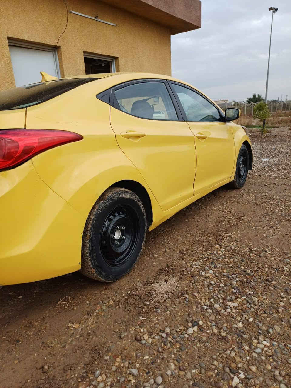 السلام عليكم
النترا للبيع (2015)
محرك 1800 دوش المرغوب كير اي تي 
وارد امريكي حادثها جاملغ الايمن بالخشم مال جاملغ 
السياره رقم بغداد 
مكان السياره بغداد 
رقم ***********
