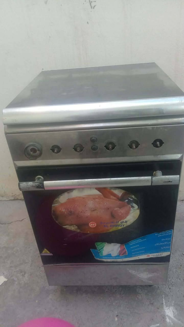 طباخ للبيع 
السعر60وبي مجال
@الجميع


**إذا كنت صاحب هذا الإعلان وتريد حذفه لأي سبب، رجاءا أرسل رسالة إلى الدعم الفني**