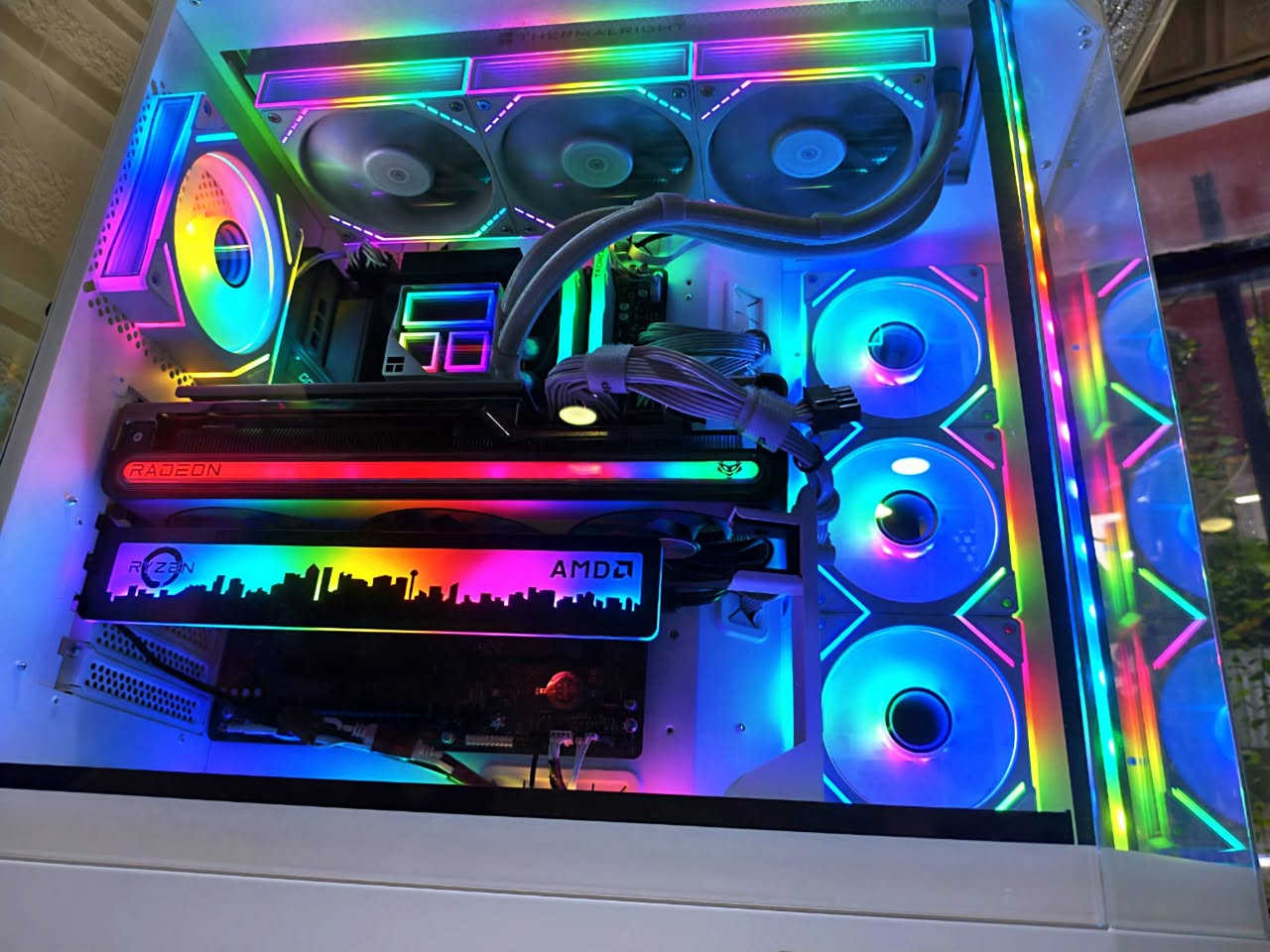 سيت اب كامل للبيع
تفاصيل الكيس 

AMD CPU RYZEN 7 7800x3d
 
AMD RADEON RX 7800XT SAPPHIRE NITRO+ ARGB LED 

AMD M.B ATX  X870 GIGABYTE GAMING WIFI6

RAM 2x16 (32G) DDR5 TFORCE 6000Mhz WHITE

COOLER THERMAL RIGHT FROZEN INFINITY 360 WH 

PSU SEGOTEP GOLD 850W FULLY MODELAR  PCIE 5.1 , ATX 3.1 (باور ابيض)

 M.2 GEN 4 512 G SAMSUNG 
(جيل رابع ...)

 CASE SAMA FULL TOWER 3021 WH 4 FANS ARGB

 GPU STAND 

5 FANS INFINTY ARGB WHITE

ARGB HUB 

3x Led Strips ARGB (٣ قطع)

ARGB LOGO AMD RYZEN

WINDOWS 11 PRO ORIGINAL ACTIVETED

الاكسسوارات

KEYBORD REDRAGON EISA K686HE MAGNETIC  75% 8K POLING RATE WIRED

MOUSE ATTACK SHARK R5 ULTRA Carbon Fiber 
 8K POLING RATE
 39g
من اخف الماوسات بالعالم 

HEADSET HYBER X CLOUD ALPHA S 7.1 BLUE WIRED

ماوس باد  ES وتر بروف 4 ملم
قياس 40×90 . ارقى ماوس باد بالسوك العراقي حالياً

تفاصيل الشاشة

 MSI MAG 274QRF QD E2

27in
1MS 
180HZ 
FAST IPS PANEL
2K  2560x1440
DISPLAY HDR 400  
SRGB 150%  
ADAPTIVE SYNC  
LOW BLUE LIGHT 
NIGHT VISION 
KVM SWITCH 
QUANTUM DOT COLOR

بغداد - الدورة 
السعر كامل  ٣,٧٠٠,٠٠٠ دينار
يعني ٣ ملايين و ٧٠٠


**إذا كنت صاحب هذا الإعلان وتريد حذفه لأي سبب، رجاءا أرسل رسالة إلى الدعم الفني**