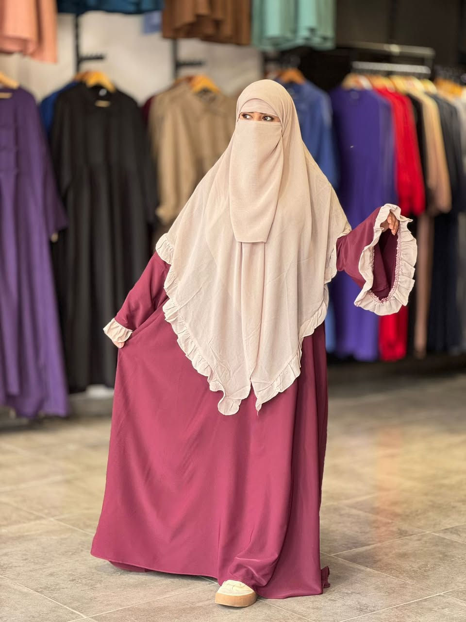 باك المنقبة مكتمل القطع + معاصم اليد هدية 🎁


**إذا كنت صاحب هذا الإعلان وتريد حذفه لأي سبب، رجاءا أرسل رسالة إلى الدعم الفني**