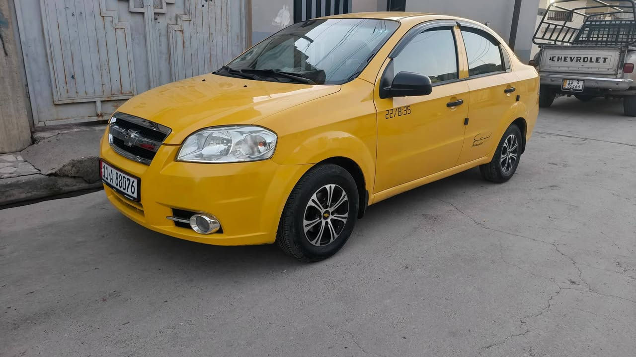 افيو 2010 شركة عامة محرك استرة كير عادي مصبوغة جمالية ما بيها اي ضرر رقم اجنبي سنوية   لغاية ٣١ سعر ٦٥ 
رقم ***********
