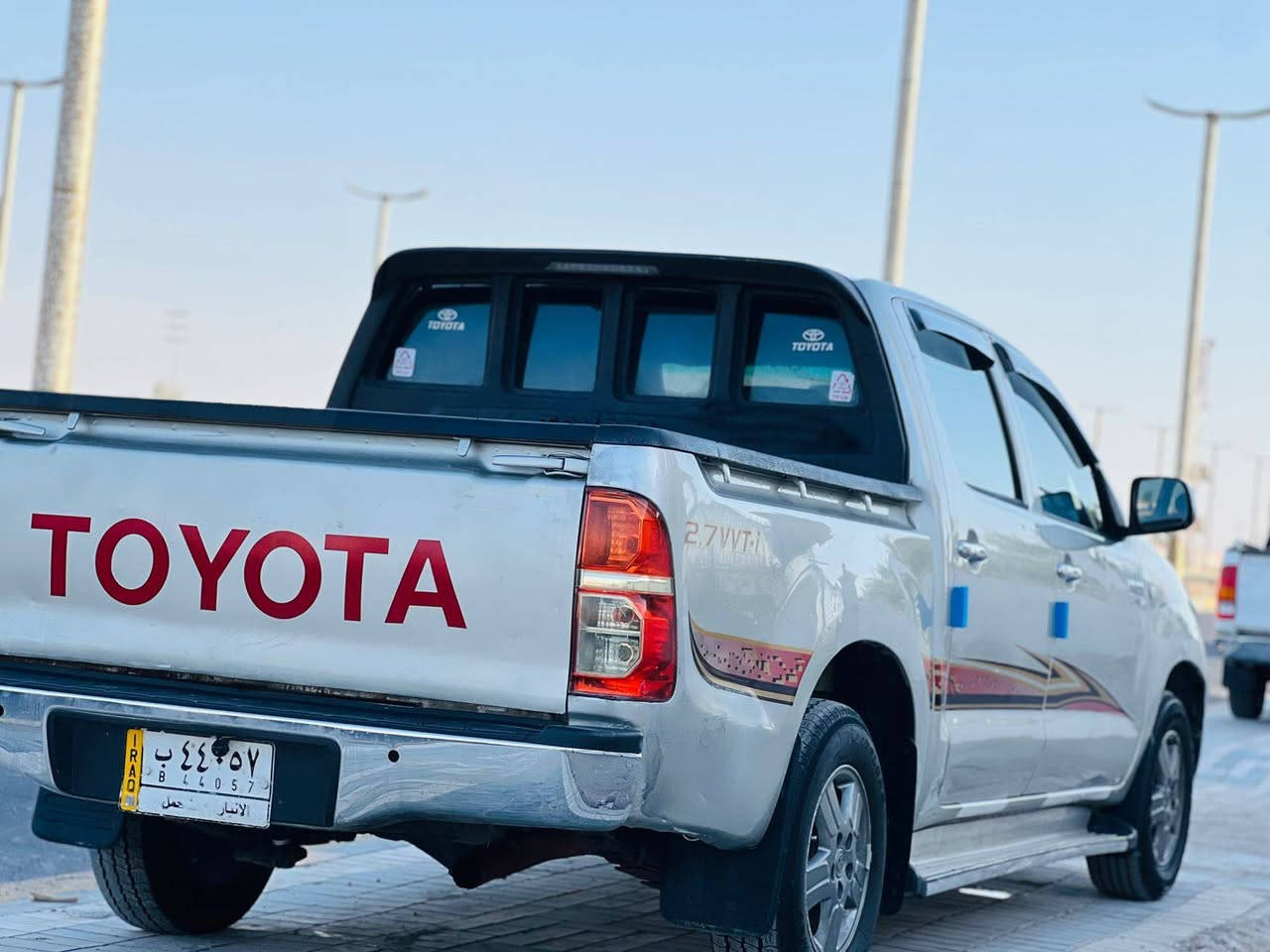 سسلام عليكم تيوته هايلكس موديل 9 شاصي 19 كير عادي ستفسار ع هاذ رقم ***********
