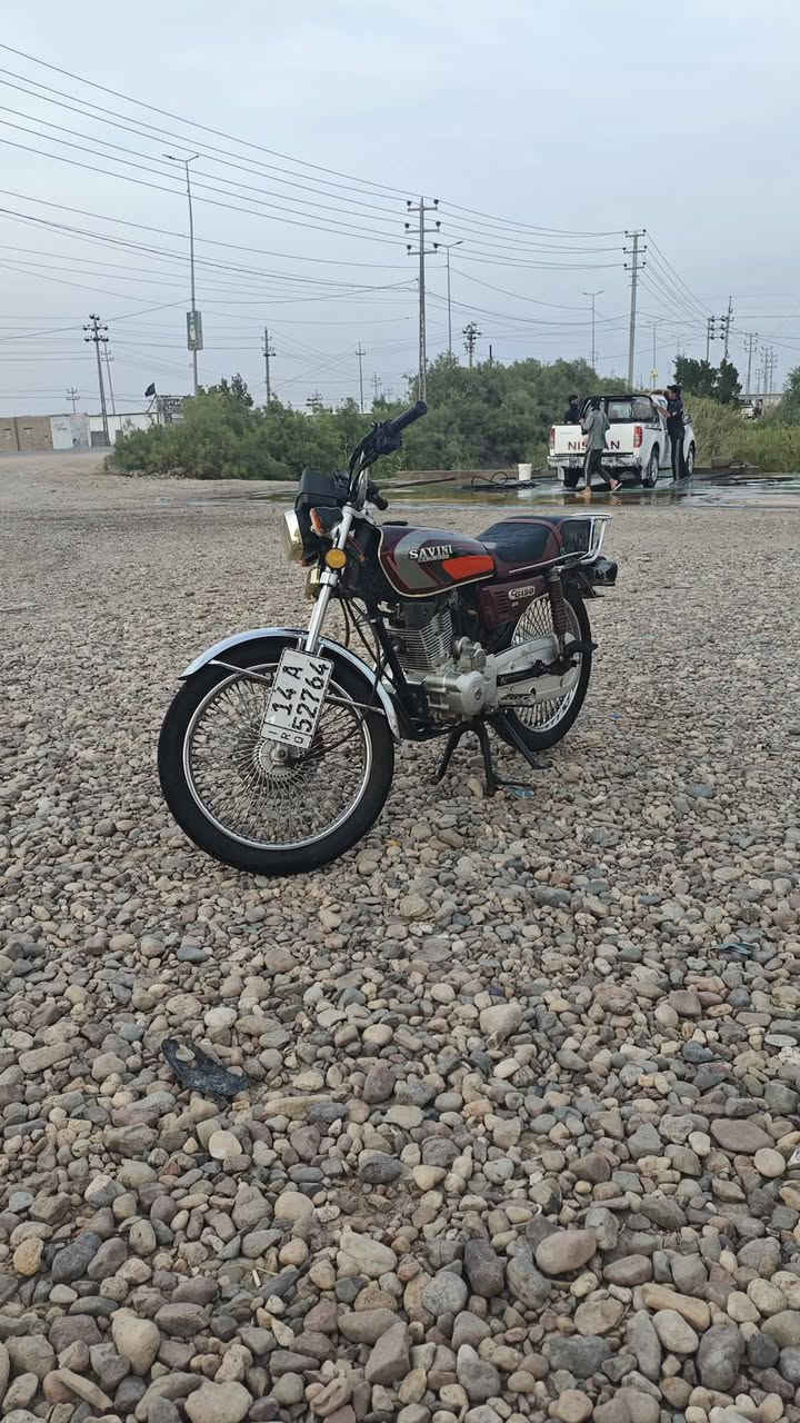 دراجه سيڤان مديل ٢٣ دراجه كفاله بعدها وضع الشركه جانت مضمومه كلشي بيها وضع شركه محرك ٥ گير بالجيس بعده دراجه مامشتغله دلفري السعر ١٧٥٠ بيها مجال شراي العنوان قبله  خابر ع هذا الرقم ***********
